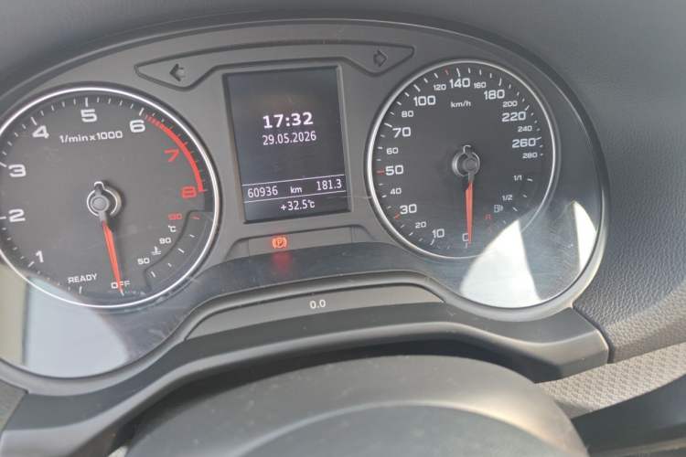 Used Audi Q2L 2021 35 TFSI Progressive Dynamic Edition Odometer Close Up