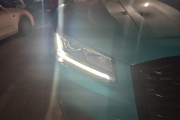 Used Audi Q2L 2021 35 TFSI Progressive Dynamic Edition Right Front Headlight