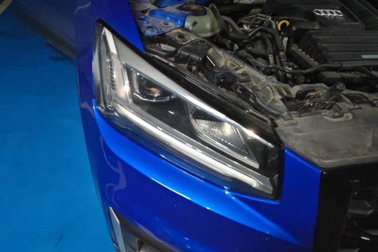 Used Audi Q2L 2021 35 TFSI Fashion Dynamic Model Right Front Headlight