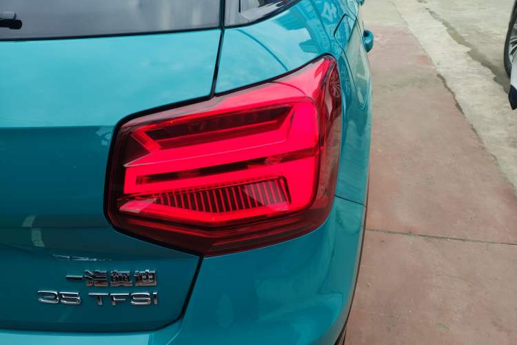 Used Audi Q2L 2021 35 TFSI Progressive Dynamic Edition Right Rear Taillight