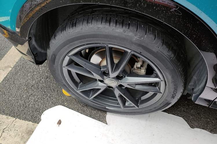 Used Audi Q2L 2021 35 TFSI Progressive Dynamic Edition Right Rear Wheel Hub