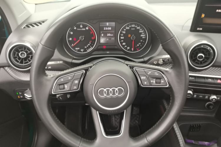 Used Audi Q2L 2021 35 TFSI Fashion Dynamic Model Steering Wheel