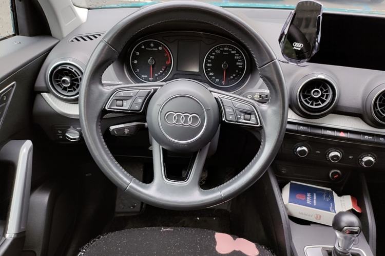 Used Audi Q2L 2021 35 TFSI Progressive Dynamic Edition Steering Wheel