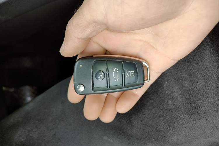 Used Audi Q2L 2021 35 TFSI Progressive Dynamic Edition Vehicle Key