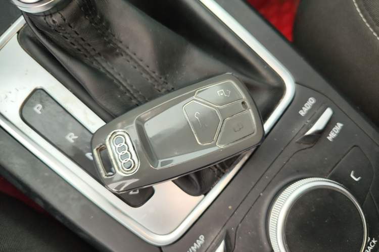 Used Audi Q2L 2021 35 TFSI Progressive Dynamic Edition Vehicle Key