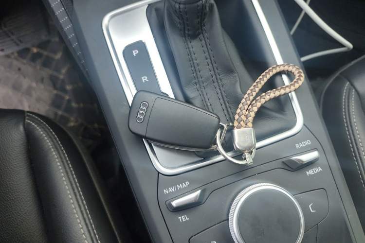 Used Audi Q2L 2021 35 TFSI Fashion Dynamic Model Vehicle Key