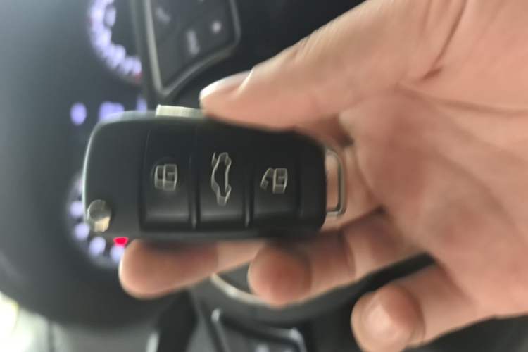 Used Audi Q2L 2021 35 TFSI Fashion Dynamic Model Vehicle Key
