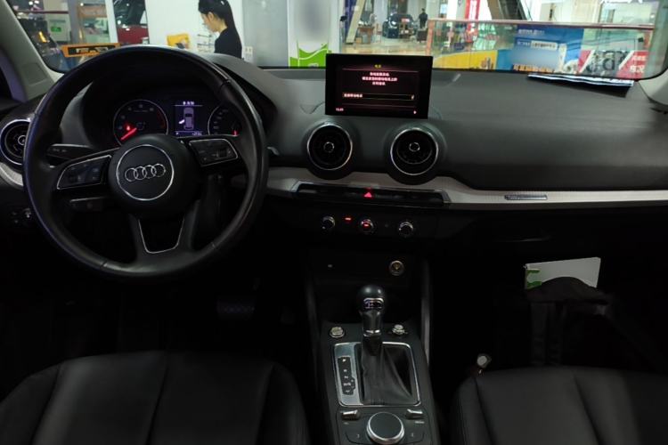 Used Audi Q2L 2021 35 TFSI Progressive Dynamic Edition Center Console