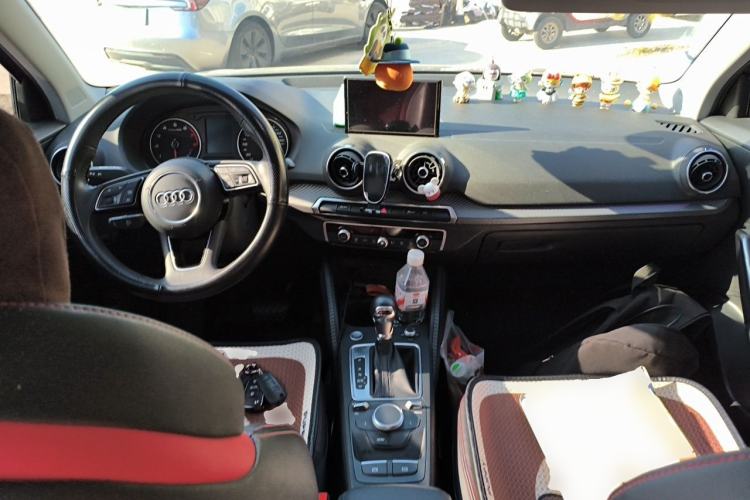 Used Audi Q2L 2021 35 TFSI Fashion Dynamic Model Center Console
