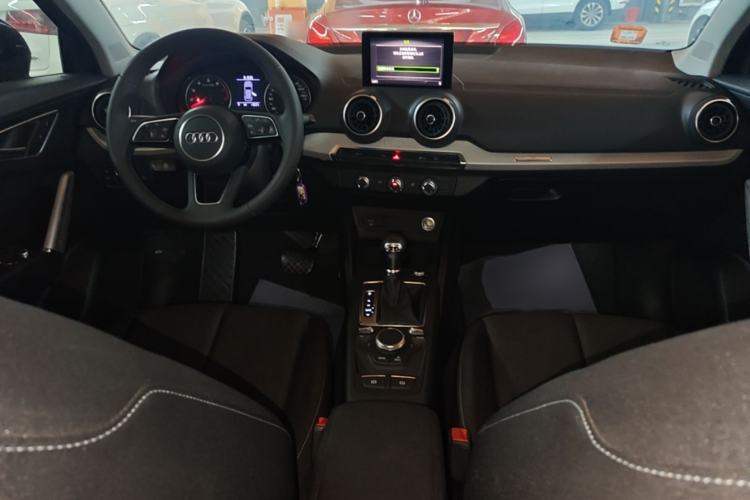 Used Audi Q2L 2021 35 TFSI Progressive Dynamic Edition Center Console