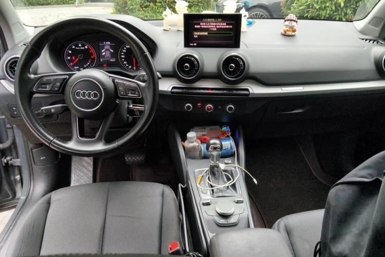 Used Audi Q2L 2021 35 TFSI Progressive Dynamic Edition Center Console