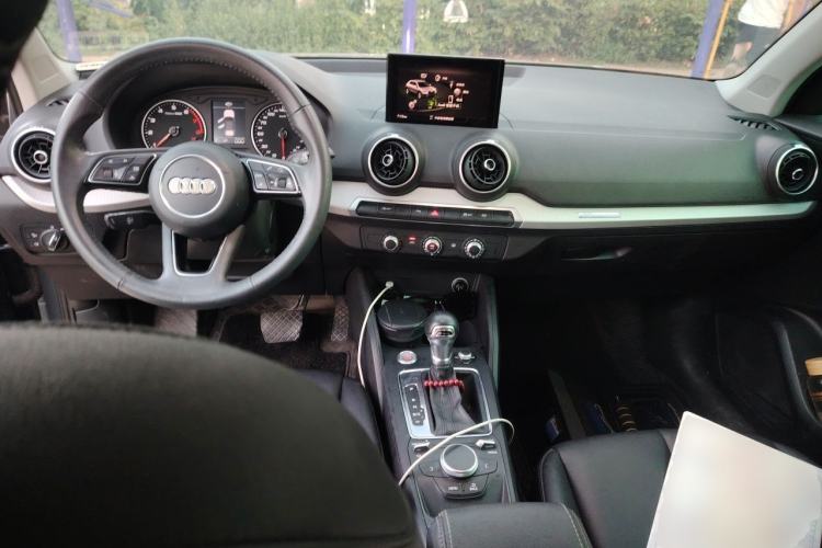 Used Audi Q2L 2021 35 TFSI Progressive Dynamic Edition Center Console