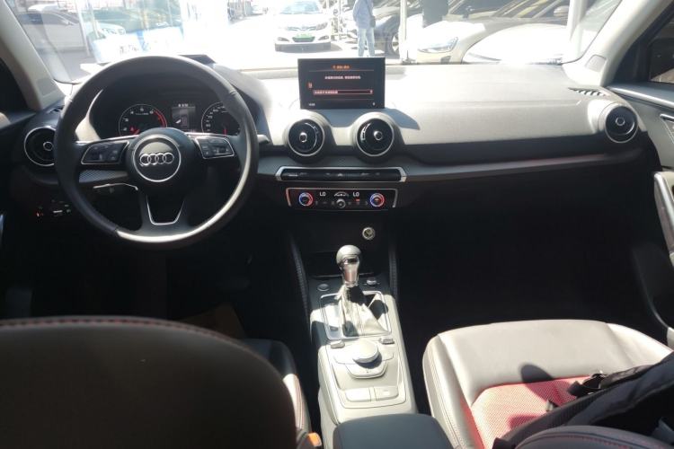 Used Audi Q2L 2021 35 TFSI Fashion Dynamic Model Center Console