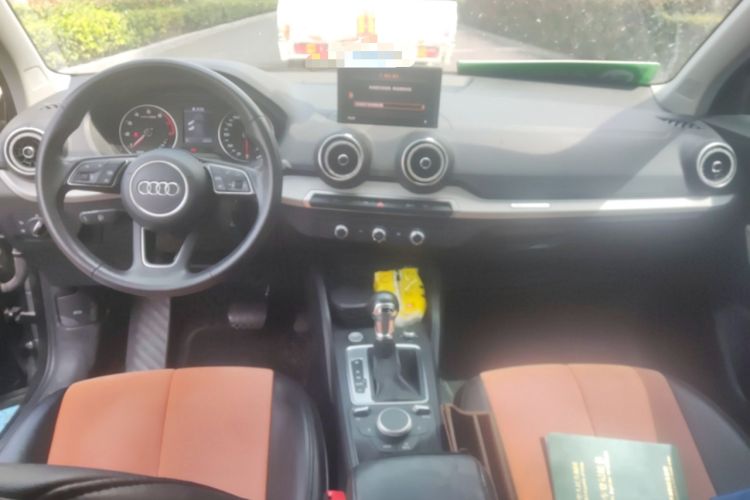 Used Audi Q2L 2021 35 TFSI Progressive Dynamic Edition Center Console