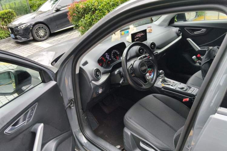 Used Audi Q2L 2021 35 TFSI Progressive Dynamic Edition Driver Seat