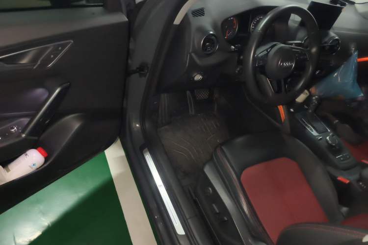 Used Audi Q2L 2021 35 TFSI Fashion Dynamic Model Driver Seat