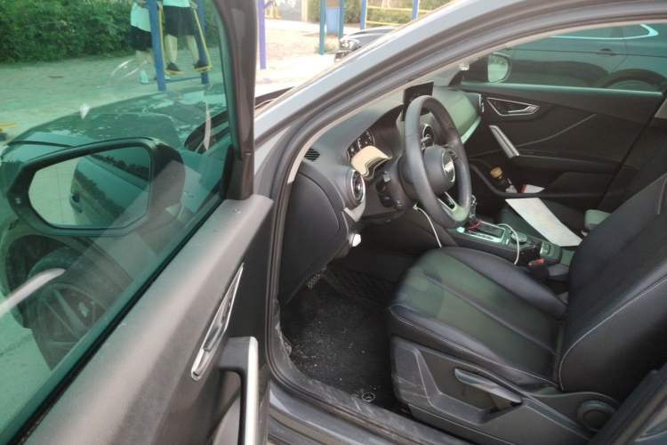 Used Audi Q2L 2021 35 TFSI Progressive Dynamic Edition Driver Seat