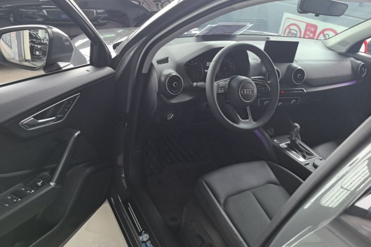 Used Audi Q2L 2021 35 TFSI Fashionable and Elegant Model Driver Seat