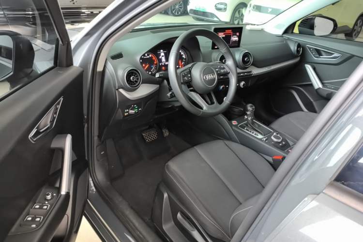 Used Audi Q2L 2021 35 TFSI Progressive Dynamic Edition Driver Seat