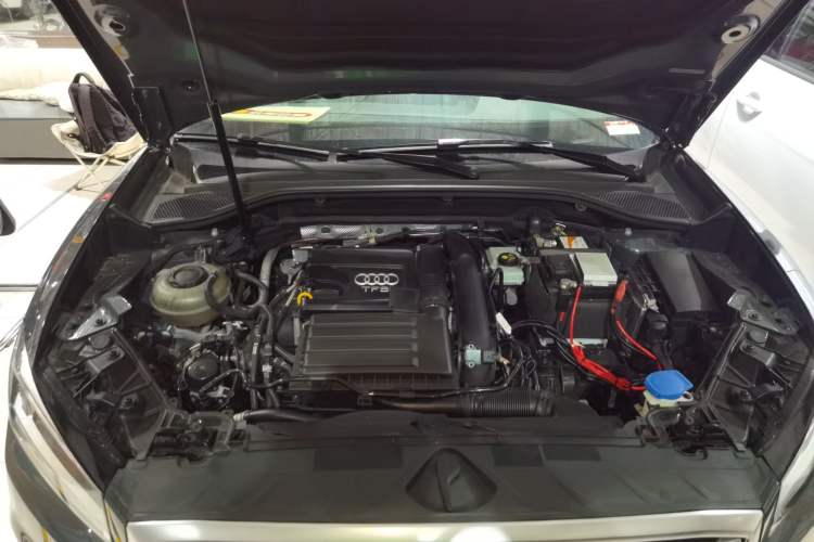 Used Audi Q2L 2021 35 TFSI Fashionable and Elegant Model Engine Bay