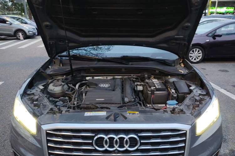 Used Audi Q2L 2021 35 TFSI Fashionable and Elegant Model Engine Bay