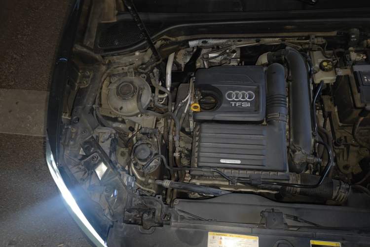 Used Audi Q2L 2021 35 TFSI Progressive Dynamic Edition Engine Bay Right