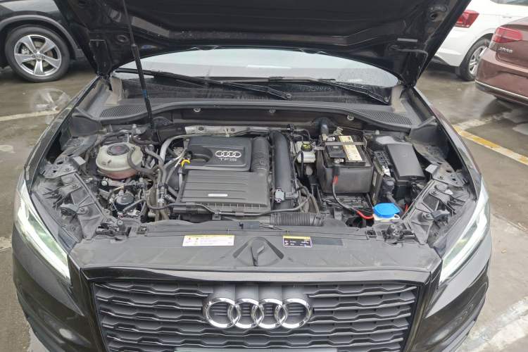 Used Audi Q2L 2021 35 TFSI Fashion Dynamic Model Engine Bay