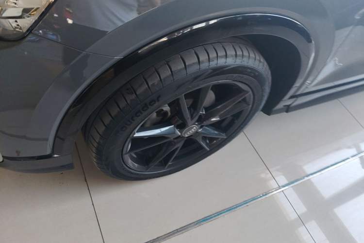 Used Audi Q2L 2021 35 TFSI Progressive Dynamic Edition Exterior 3