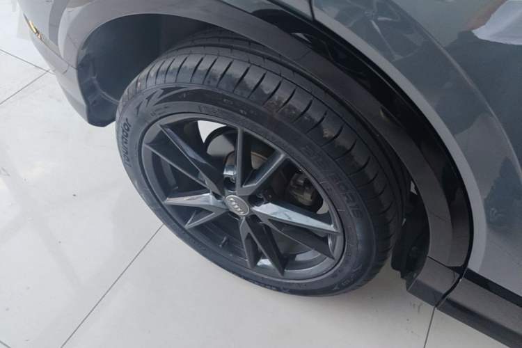 Used Audi Q2L 2021 35 TFSI Progressive Dynamic Edition Exterior 4