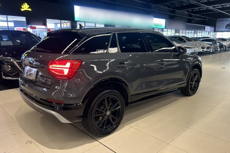 Used Audi Q2L 2021 35 TFSI Fashion Dynamic Model Exterior 4