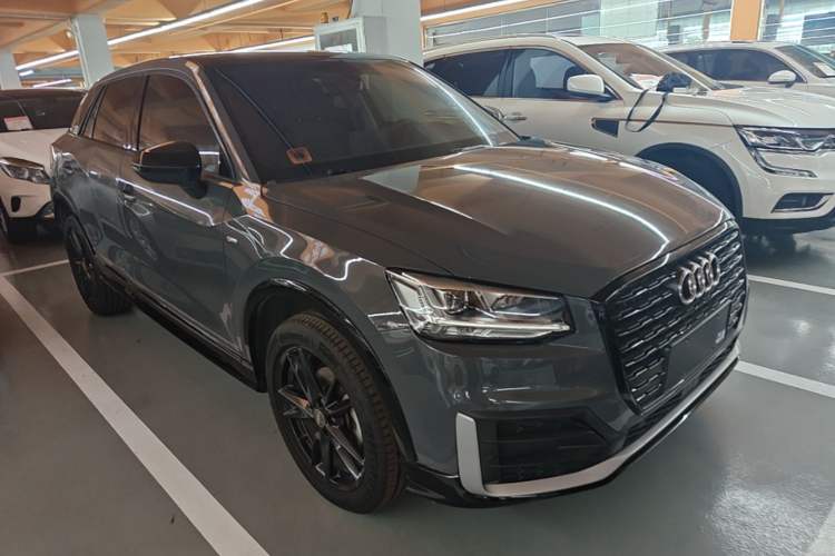 Used Audi Q2L 2021 35 TFSI Progressive Dynamic Edition Front Right 45 Deg
