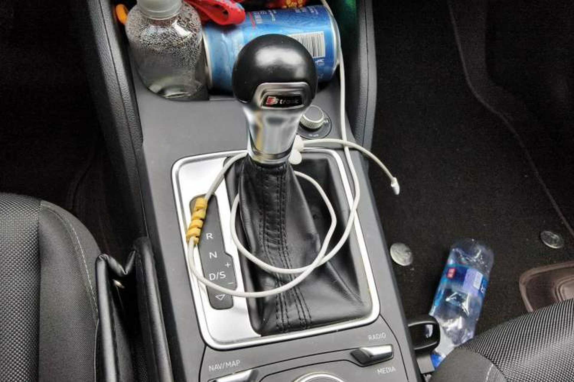 Used Audi Q2L 2021 35 TFSI Progressive Dynamic Edition Gear Lever