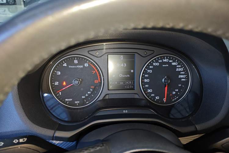Used Audi Q2L 2021 35 TFSI Fashionable and Elegant Model Instrument Cluster