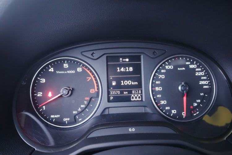 Used Audi Q2L 2021 35 TFSI Fashionable and Elegant Model Instrument Cluster