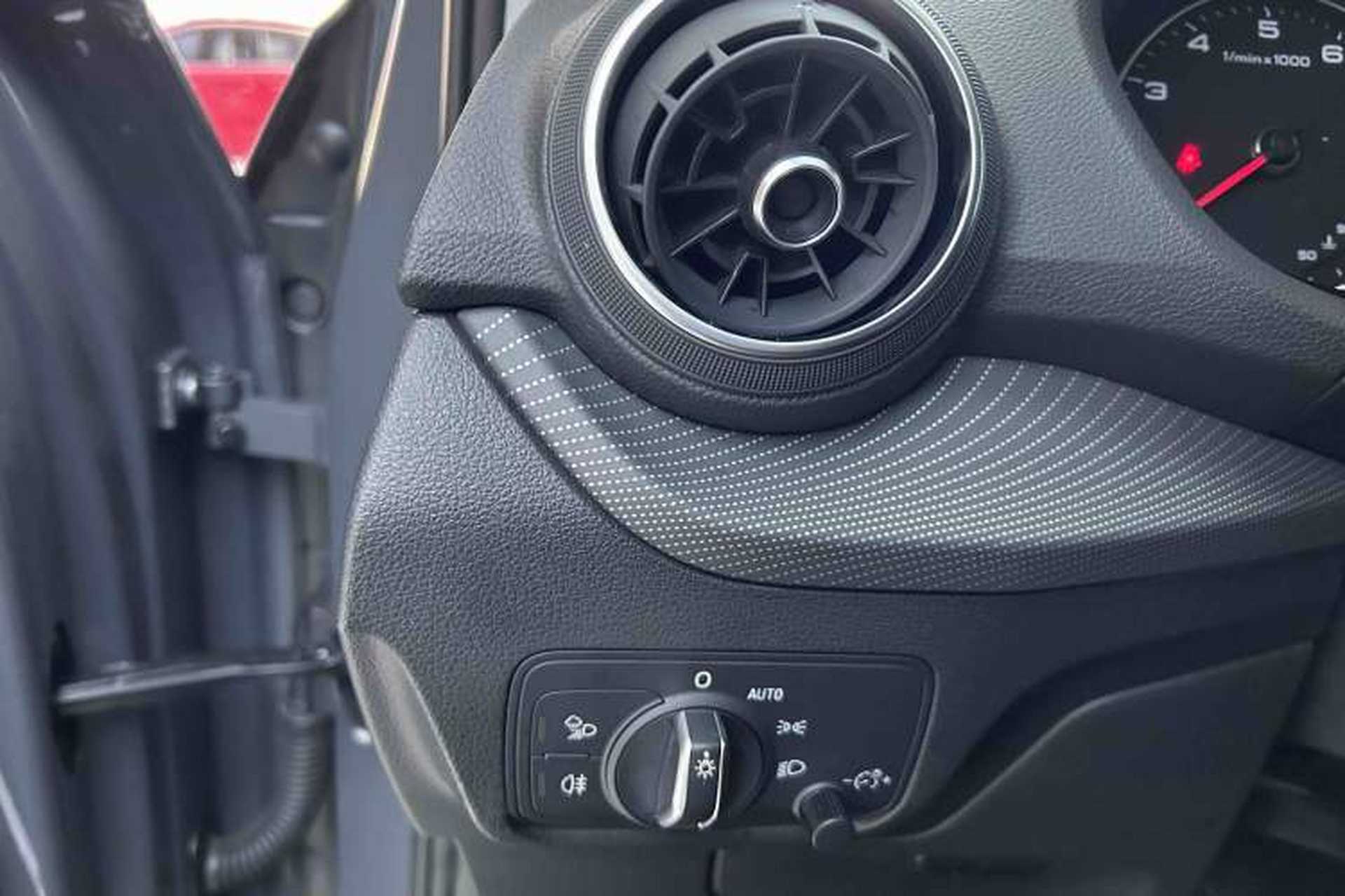 Used Audi Q2L 2021 35 TFSI Fashion Dynamic Model Interior 6