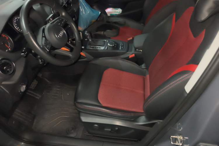 Used Audi Q2L 2021 35 TFSI Fashion Dynamic Model Left Front Seat