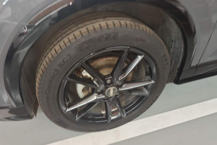 Used Audi Q2L 2021 35 TFSI Progressive Dynamic Edition Left Front Wheel Hub