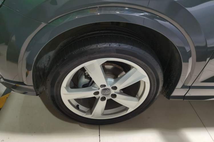 Used Audi Q2L 2021 35 TFSI Fashionable and Elegant Model Left Front Wheel Hub