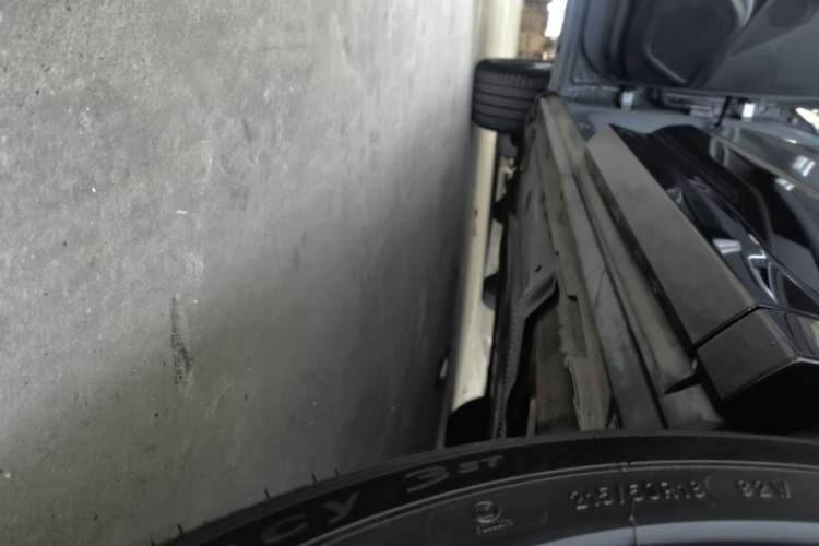Used Audi Q2L 2021 35 TFSI Progressive Dynamic Edition Left Side Sill