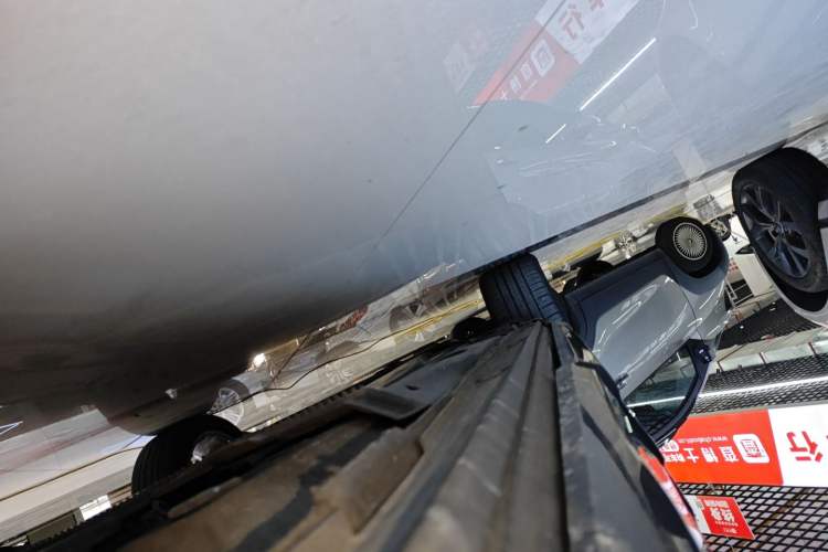Used Audi Q2L 2021 35 TFSI Fashionable and Elegant Model Left Side Sill