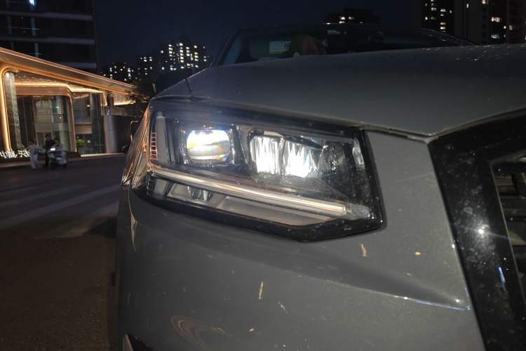 Used Audi Q2L 2021 35 TFSI Progressive Dynamic Edition Right Front Headlight