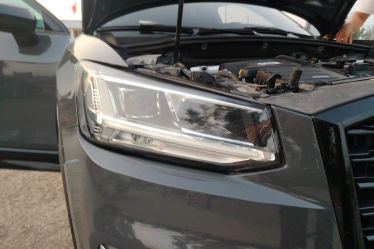 Used Audi Q2L 2021 35 TFSI Progressive Dynamic Edition Right Front Headlight
