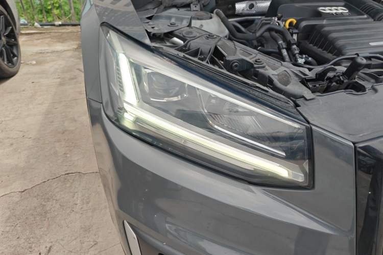 Used Audi Q2L 2021 35 TFSI Progressive Dynamic Edition Right Front Headlight