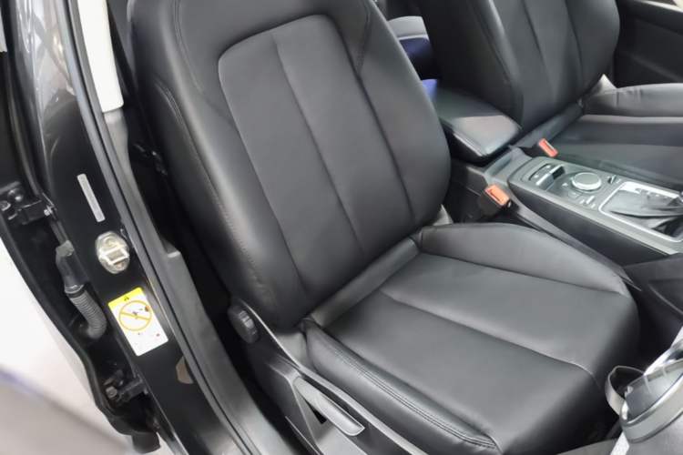 Used Audi Q2L 2021 35 TFSI Progressive Dynamic Edition Right Front Seat