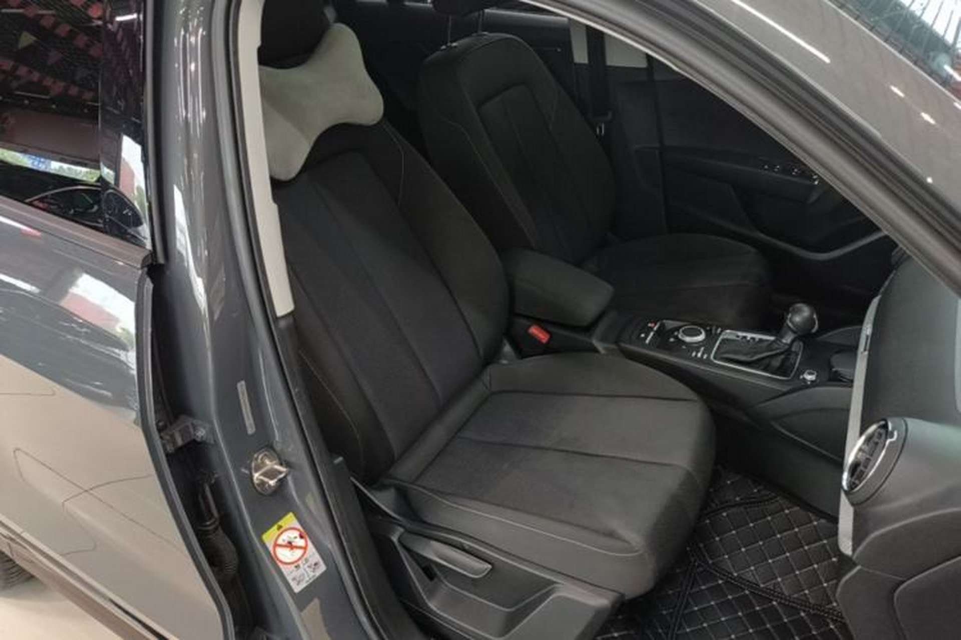 Used Audi Q2L 2021 35 TFSI Progressive Dynamic Edition Right Front Seat