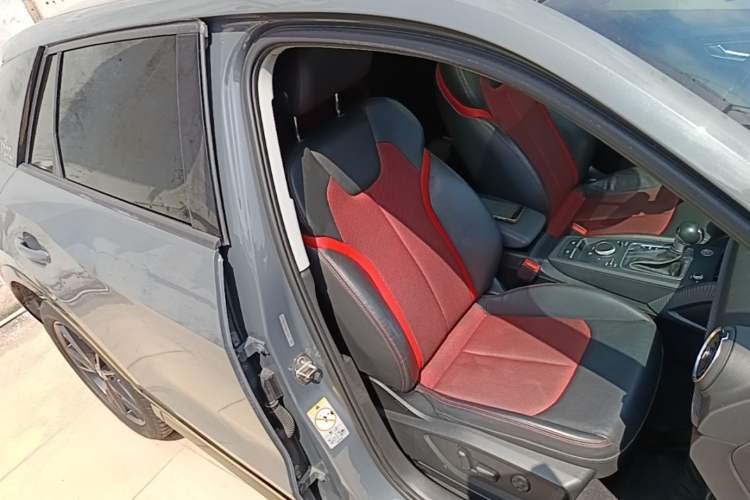 Used Audi Q2L 2021 35 TFSI Fashion Dynamic Model Right Front Seat