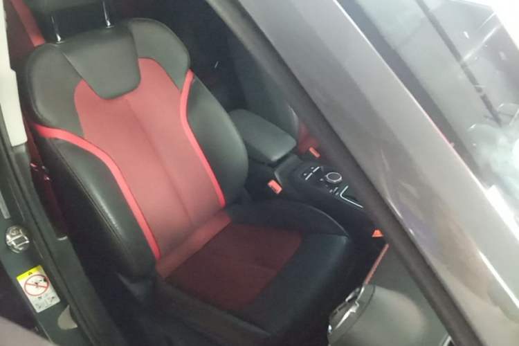 Used Audi Q2L 2021 35 TFSI Fashion Dynamic Model Right Front Seat