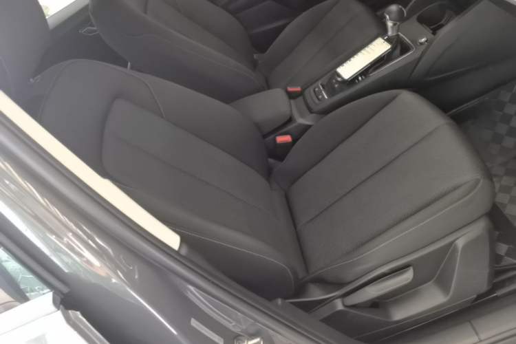 Used Audi Q2L 2021 35 TFSI Progressive Dynamic Edition Right Front Seat