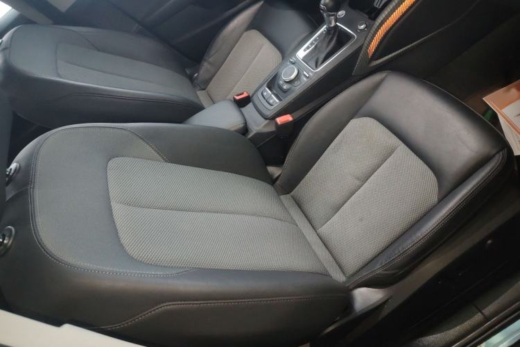 Used Audi Q2L 2021 35 TFSI Fashionable and Elegant Model Right Front Seat