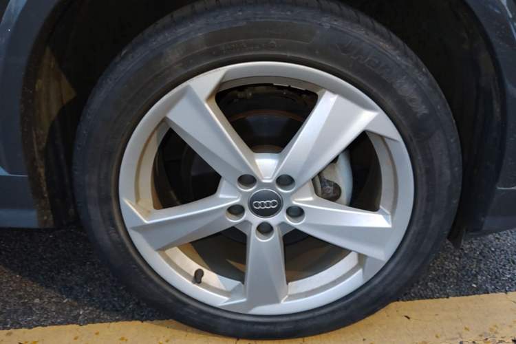 Used Audi Q2L 2021 35 TFSI Fashionable and Elegant Model Right Front Wheel Hub